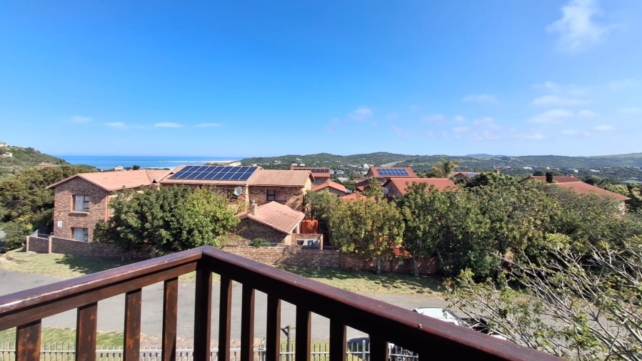 3 Bedroom Property for Sale in Seafield Eastern Cape
